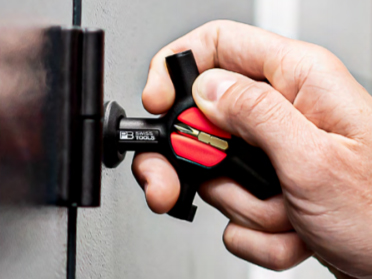 Sửa chữa nhanh chóng và suất sắc hơn bao giờ hết với chìa vặn  đa năng PB Swiss Tools!