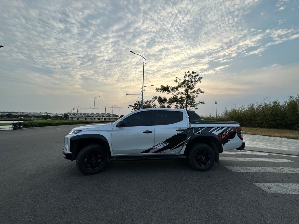Mitsubishi Triton 2022