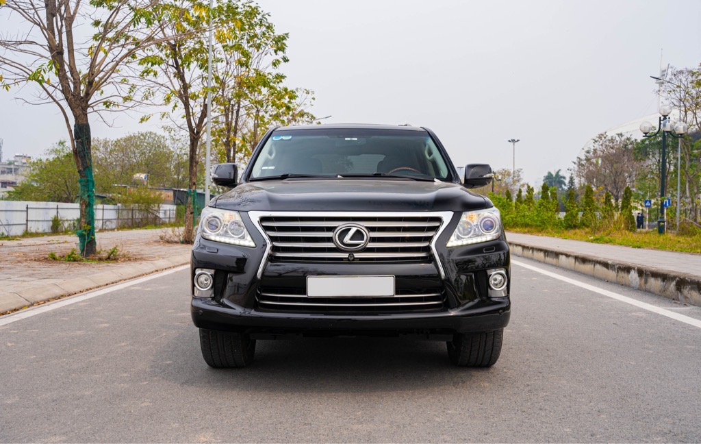 Lexus LX570 2012