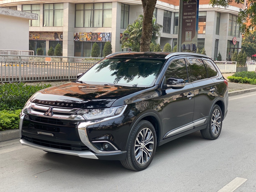 Outlander 2.4 4x4 Premium 2018