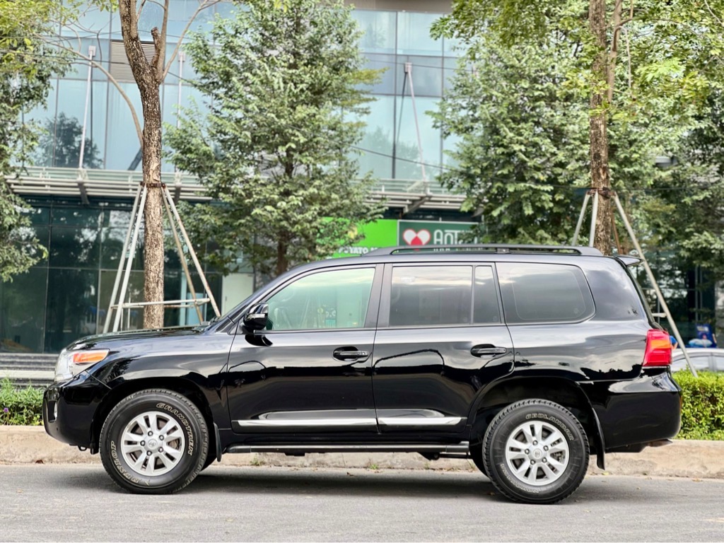 Land Cruiser VX 4.6 V8 2015