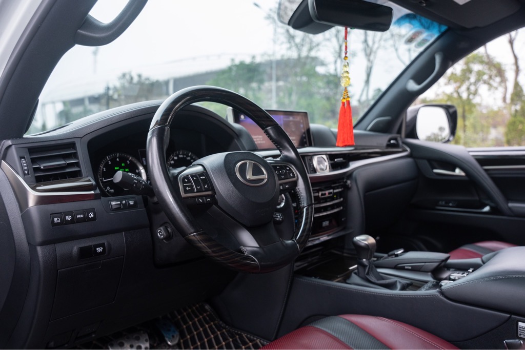 Lexus LX570 Super Sport 2018