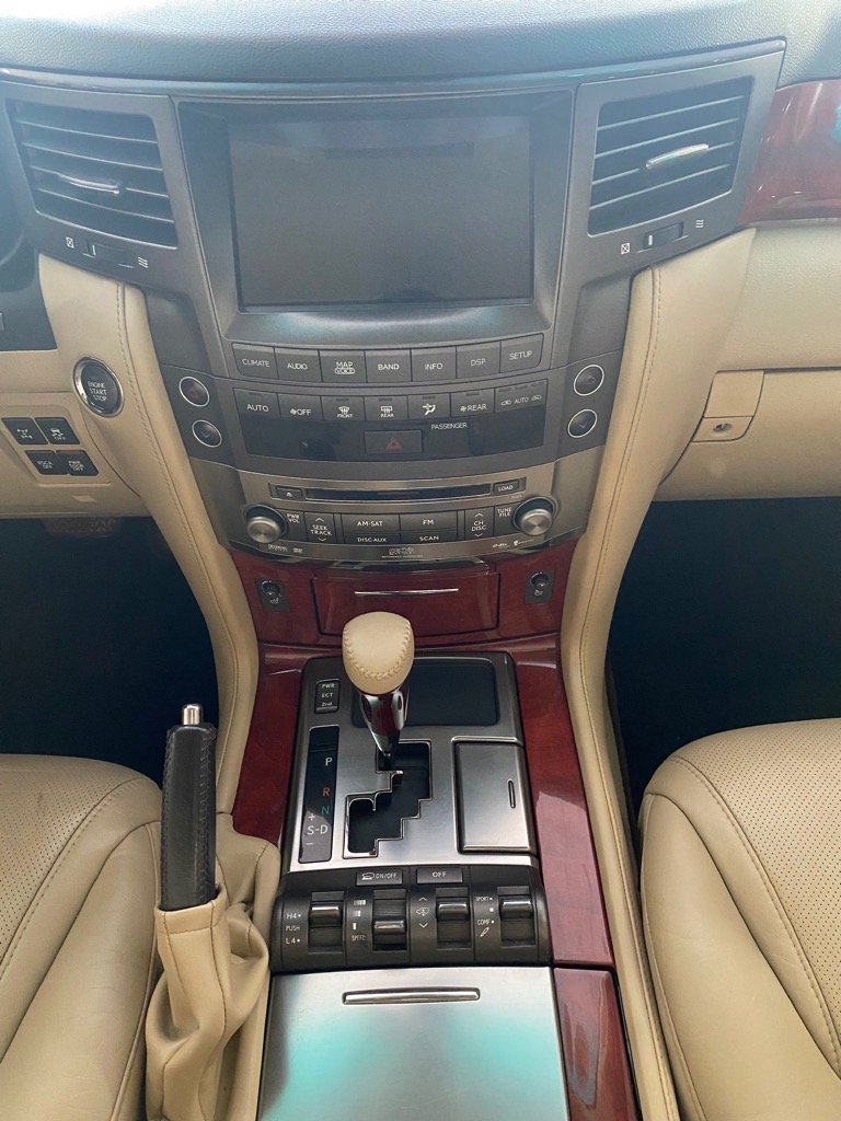Lexus LX570 2008