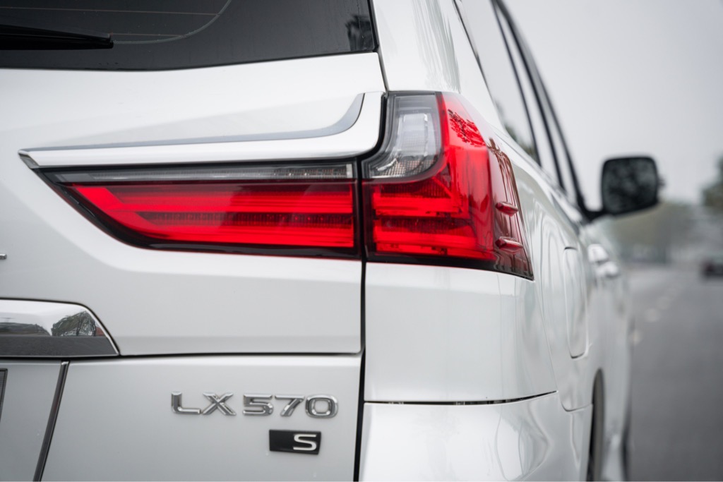 Lexus LX570 Super Sport 2018