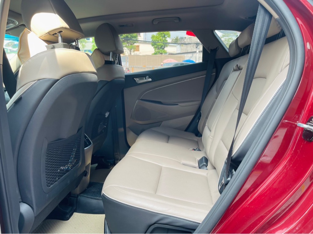 Hyundai Tucson 2.0AT đặc biệt 2020