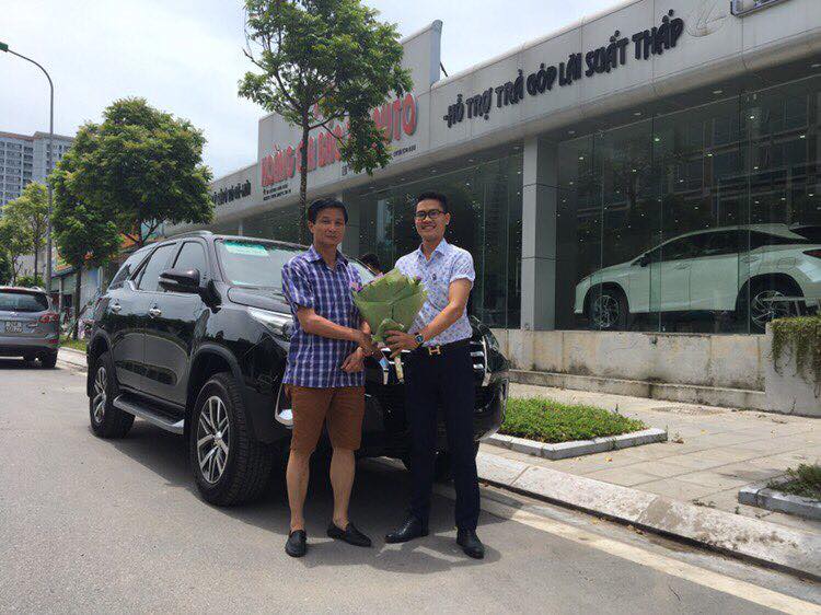 Toyota Fortuner V 2018 24A-366.xx
