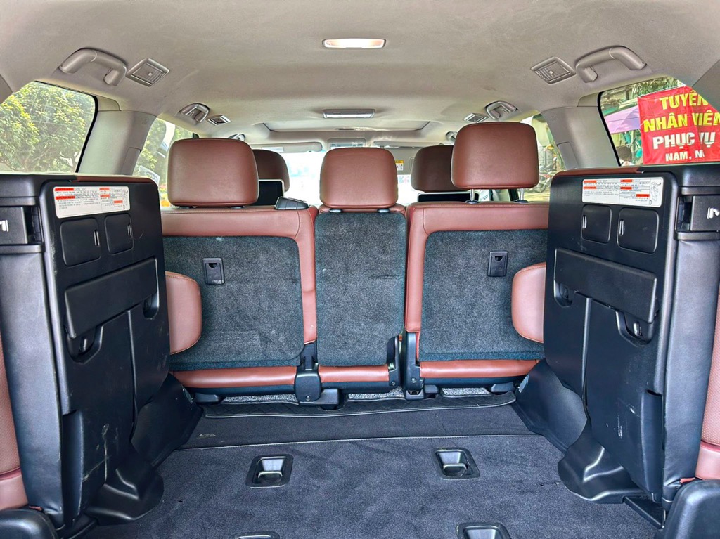 Land Cruiser 4.6AT Excutive Lounge 2020