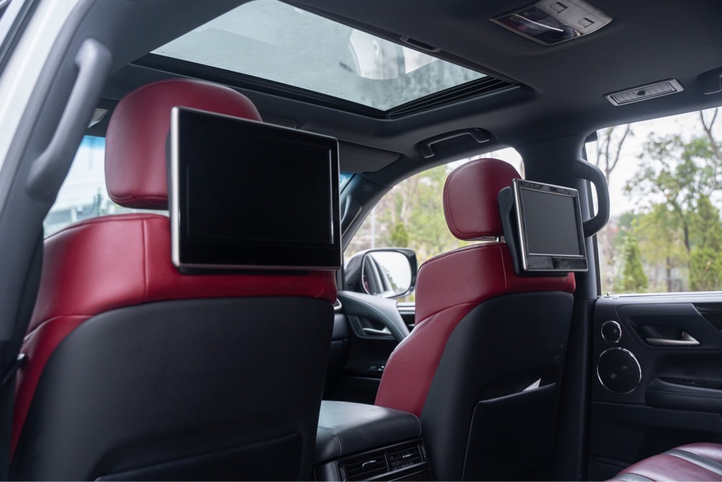 Lexus LX570 Super Sport 2018