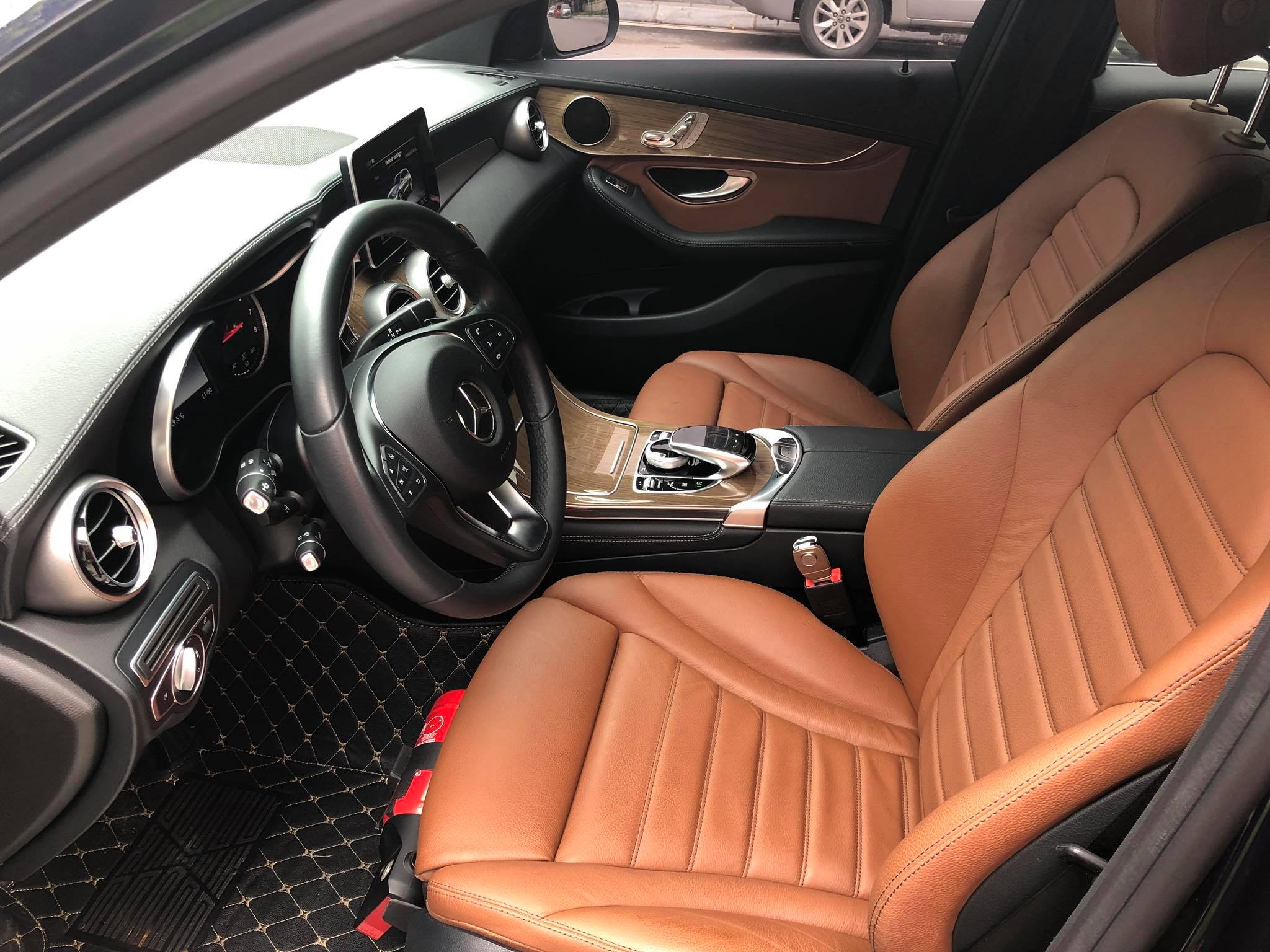 Mercedes Benz GLC250 2016 30E-935.xx