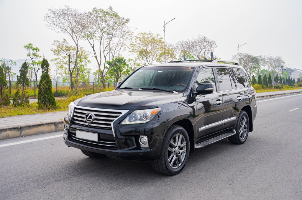 Lexus LX570 2012