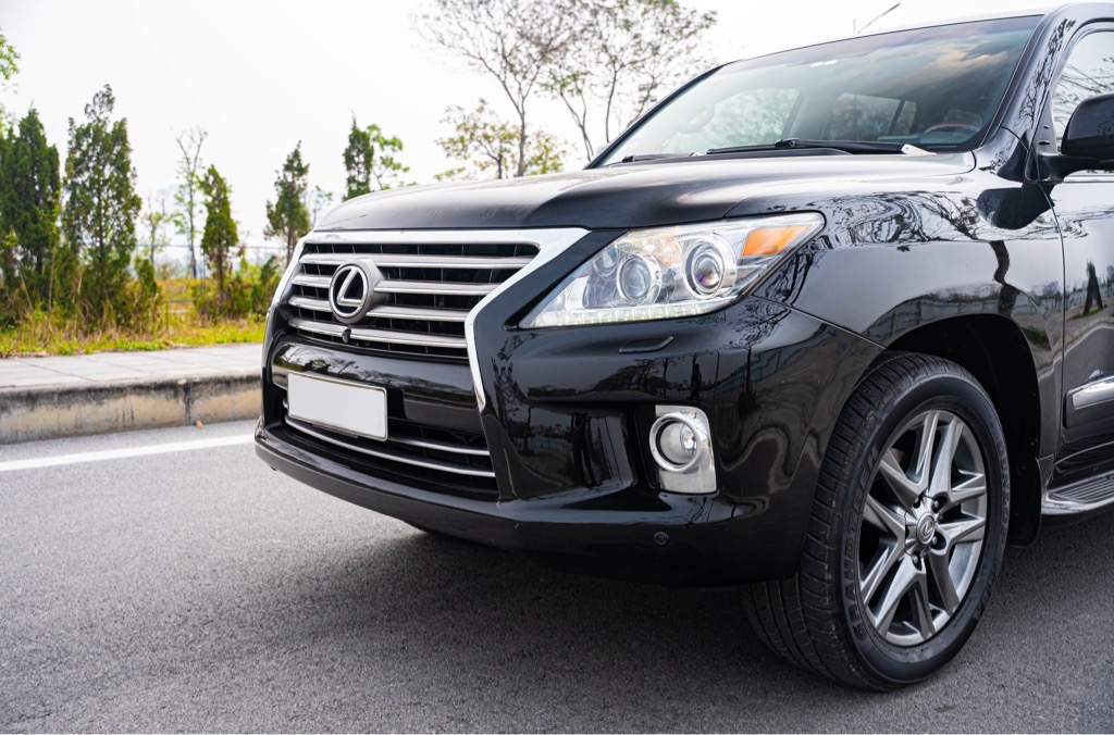 Lexus LX570 2012