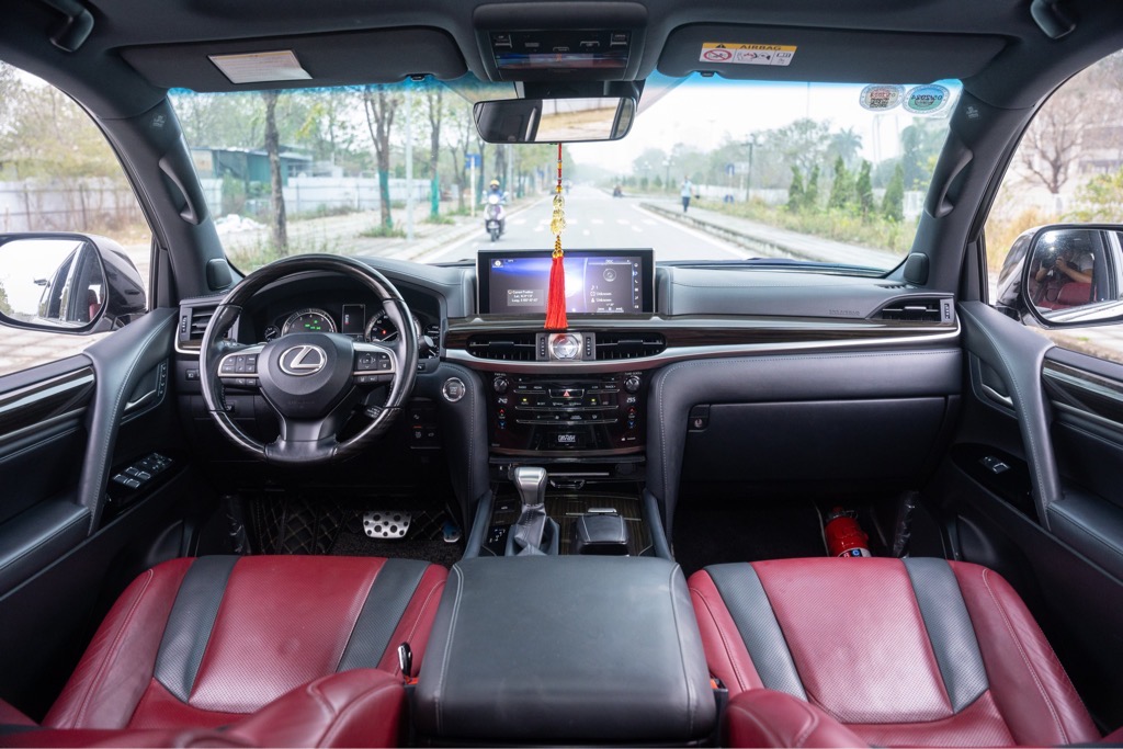 Lexus LX570 Super Sport 2018