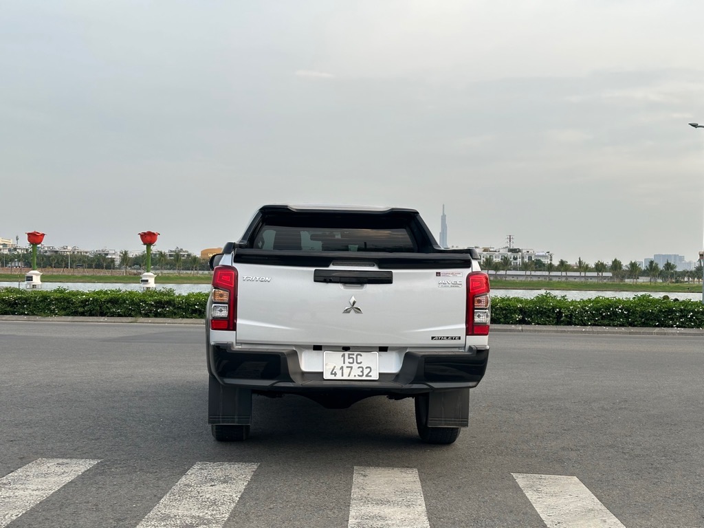 Mitsubishi Triton 2022