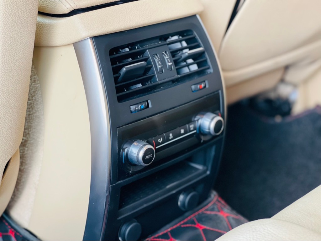 BMW 528i GT