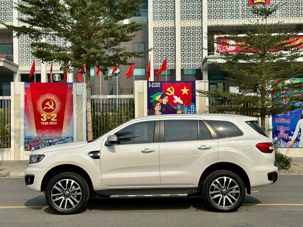 Ford Everest 2021