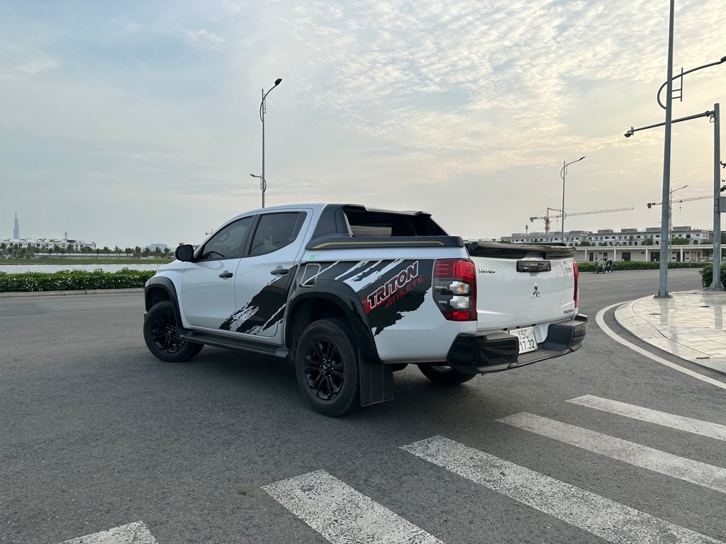 Mitsubishi Triton 2022