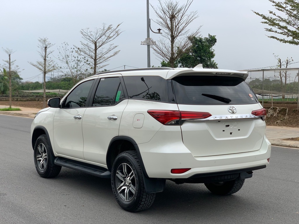 Fortuner V 4x2 AT 2021