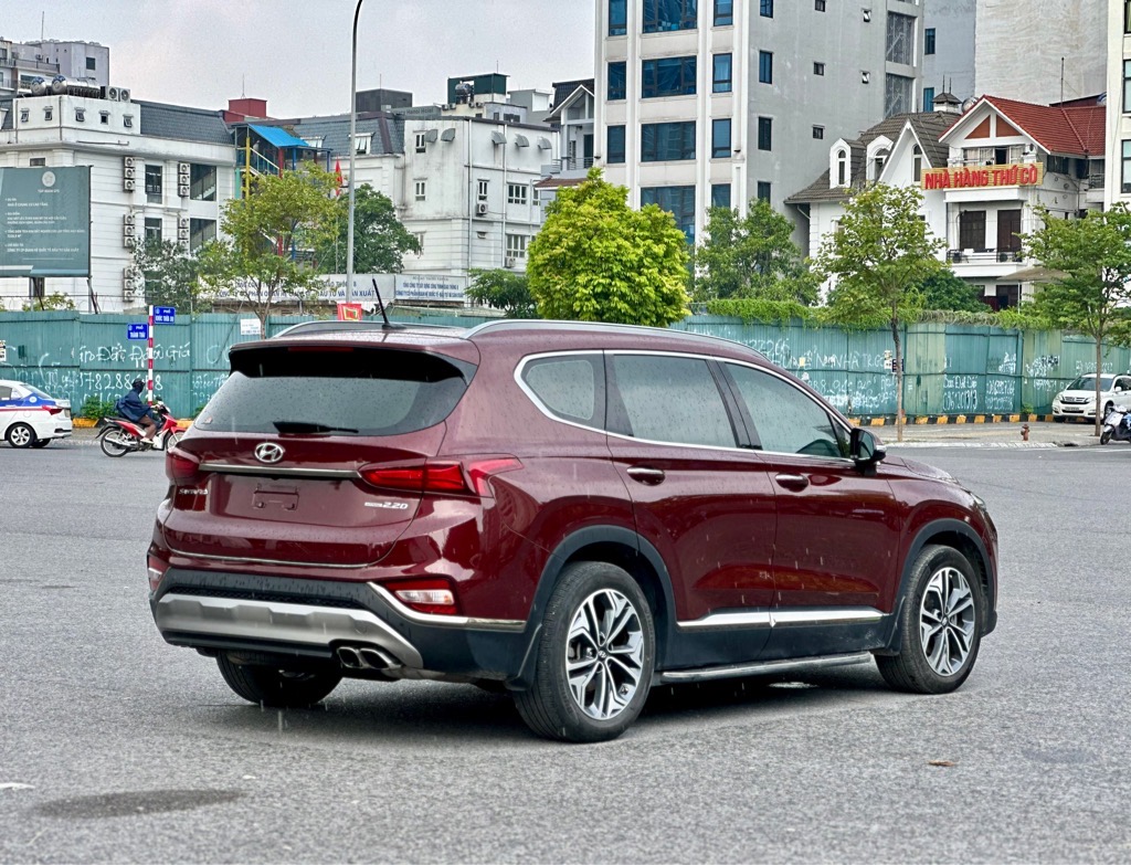 Hyundai Santafe 2019 dầu