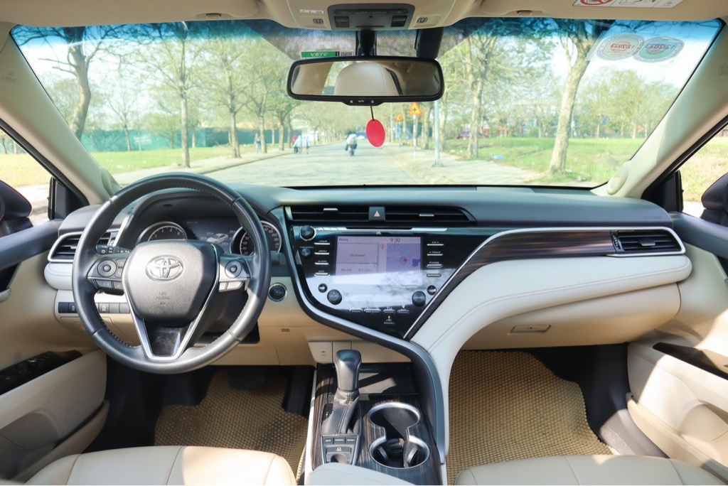 Camry 2.5 Q 2020