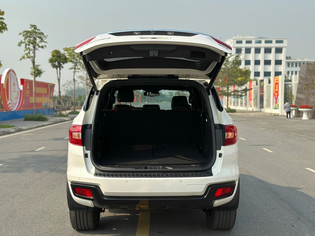Ford Everest 2021