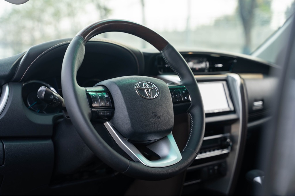 TOYOTA FORTUNER 2.7V 4x2 2017