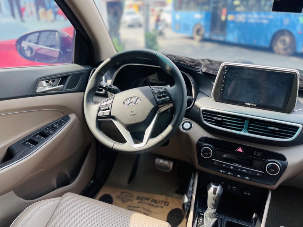 Hyundai Tucson 2.0AT đặc biệt 2020