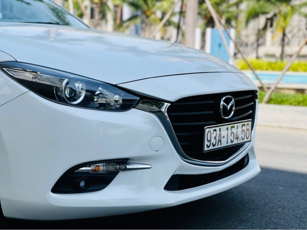 Mazda 3 Luxury 2019