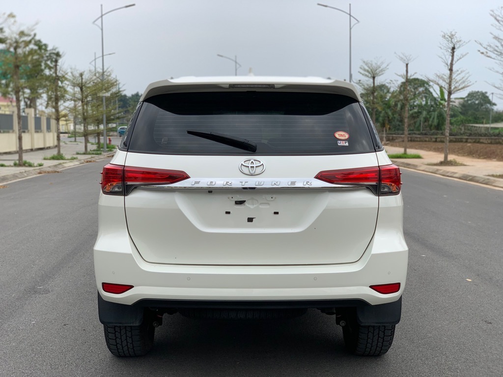Fortuner V 4x2 AT 2021