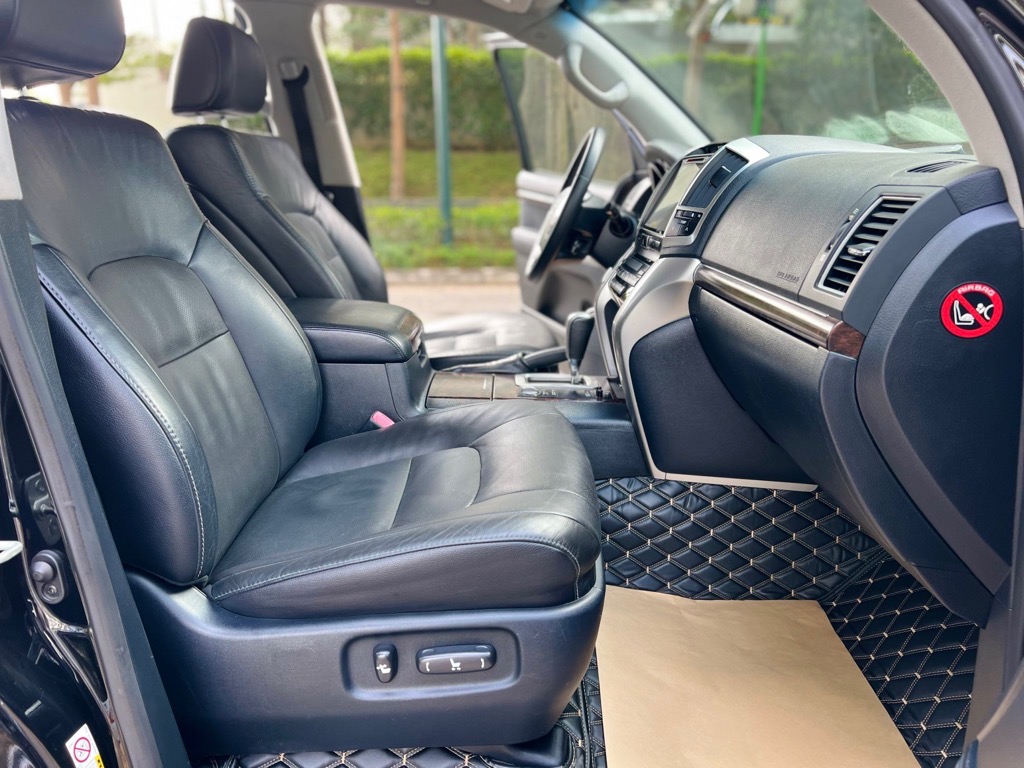 Land Cruiser VX 4.6 V8 2015