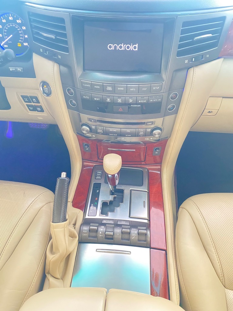 Lexus LX570 2008