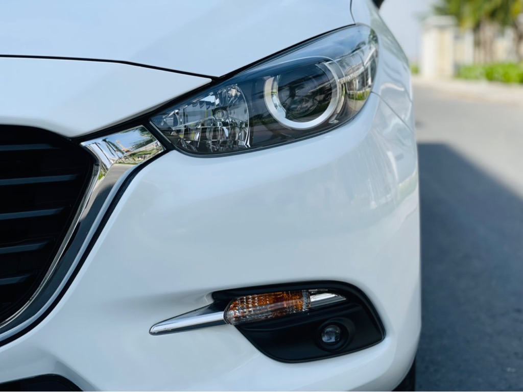 Mazda 3 Luxury 2019