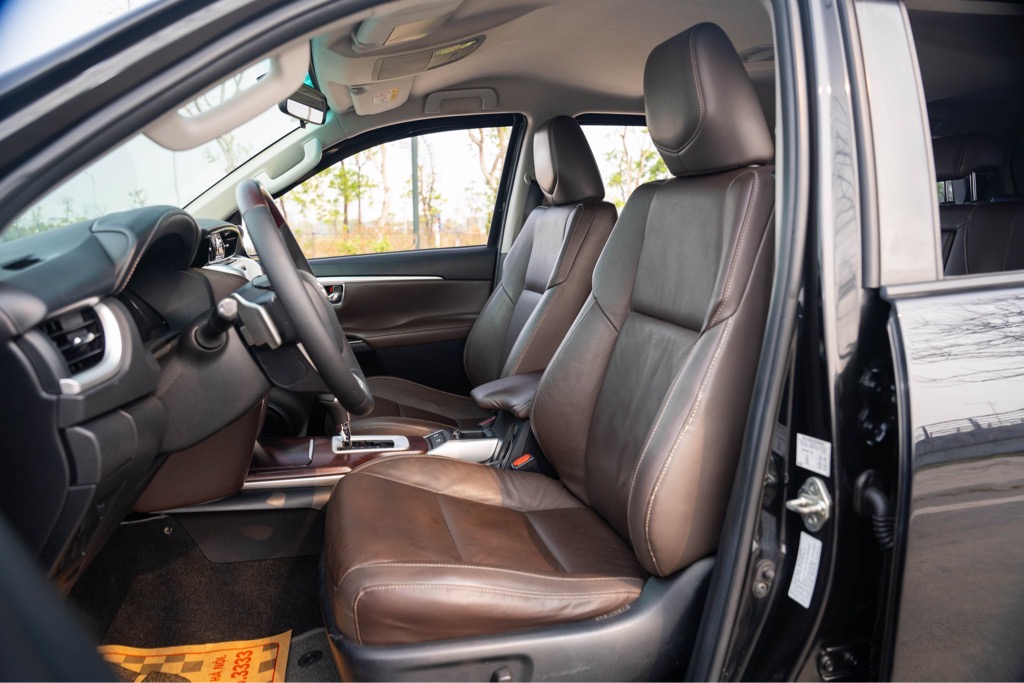 TOYOTA FORTUNER 2.7V 4x2 2017