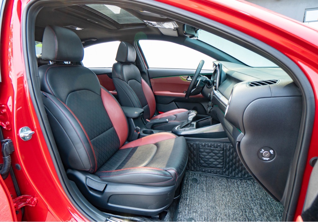 KIA K3 1.6AT Premium 2022