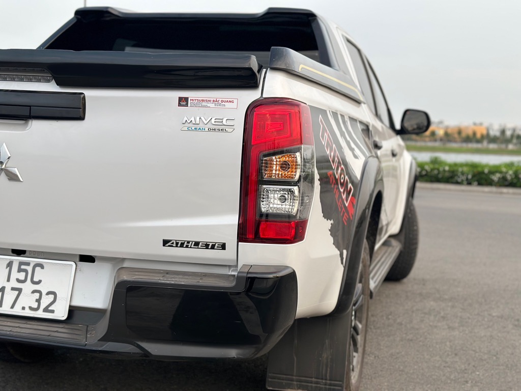 Mitsubishi Triton 2022
