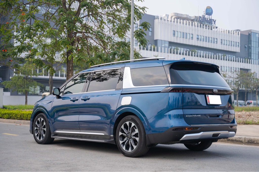 KIA Carnival 2021