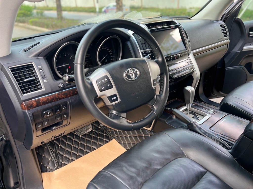 Land Cruiser VX 4.6 V8 2015