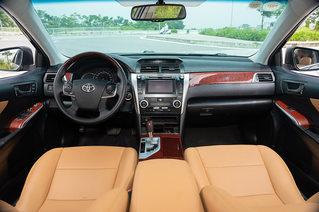 TOYOTA CAMRY 2014