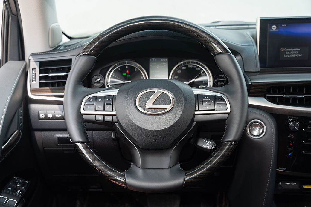 LEXUS LX570 2019