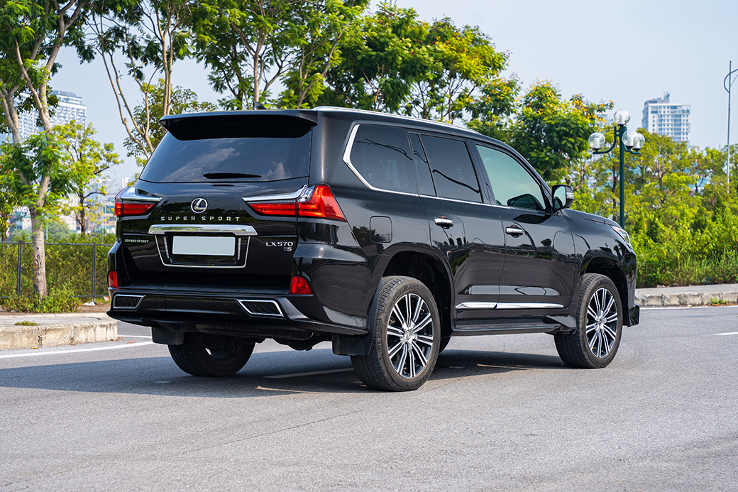 LEXUS LX570 2020
