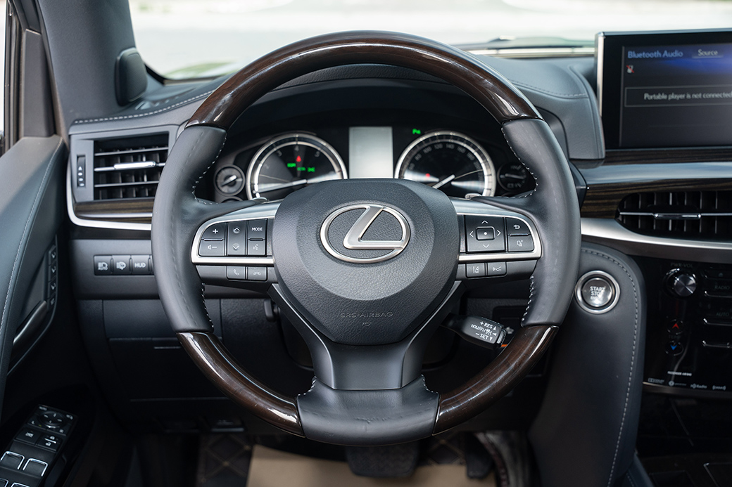 LEXUS LX570 2020
