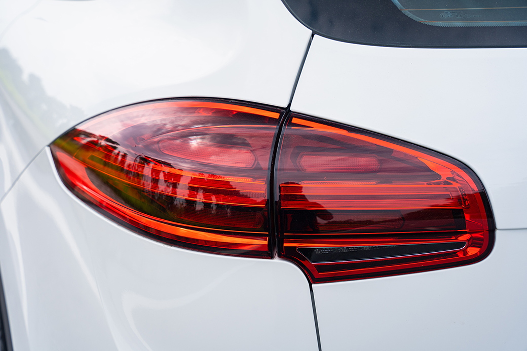 PORSCHE CAYENNE 2016