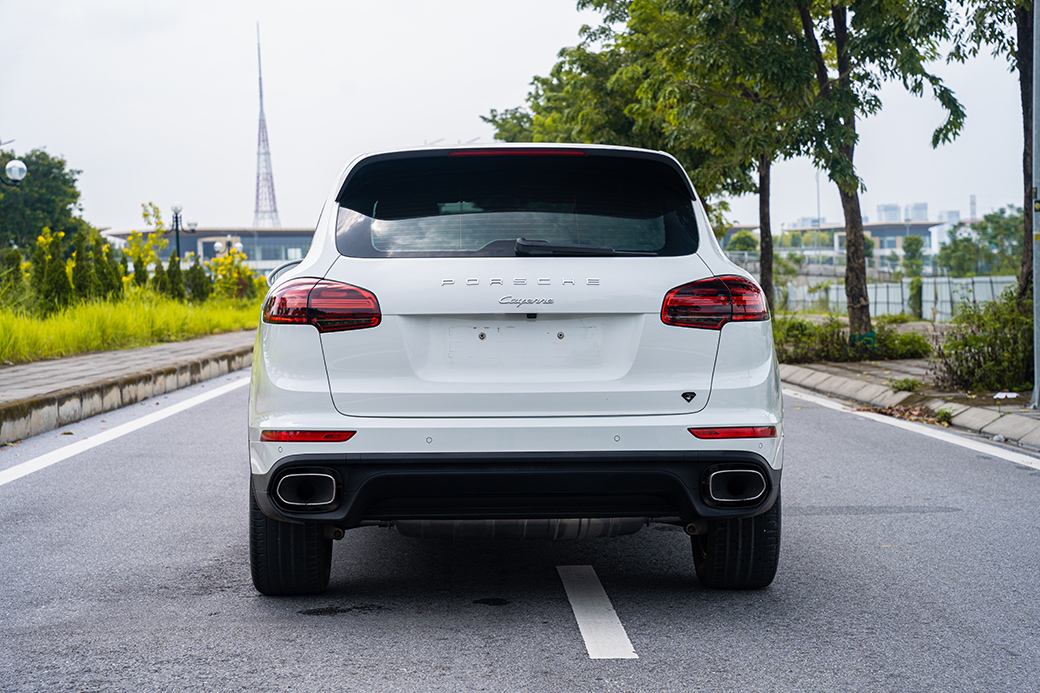PORSCHE CAYENNE 2016
