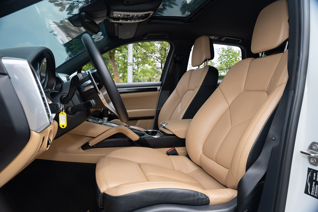 PORSCHE CAYENNE 2016