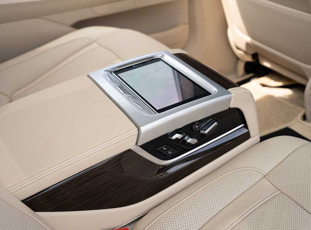 BMW 740Li 2018