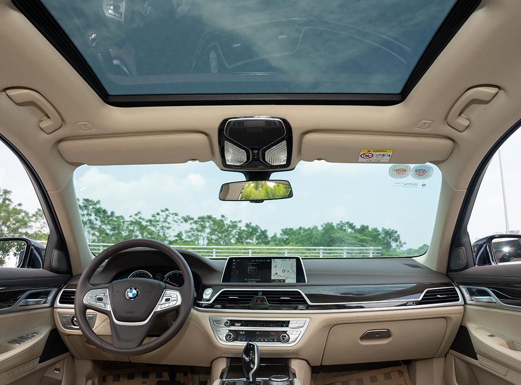 BMW 740Li 2018