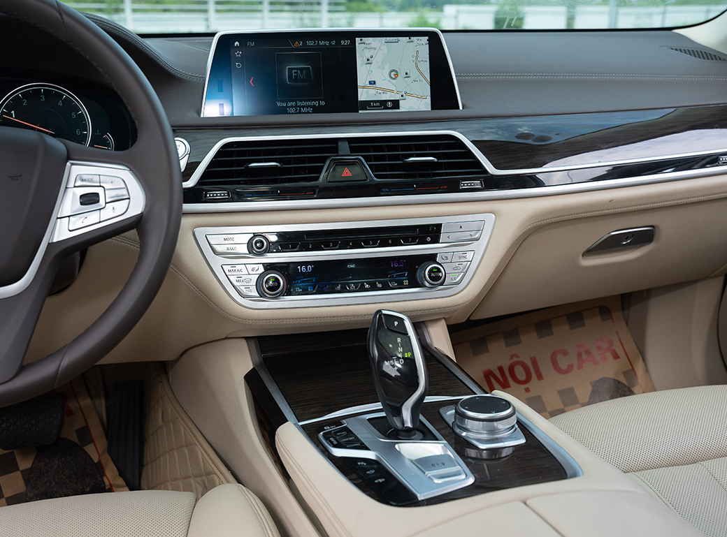 BMW 740Li 2018