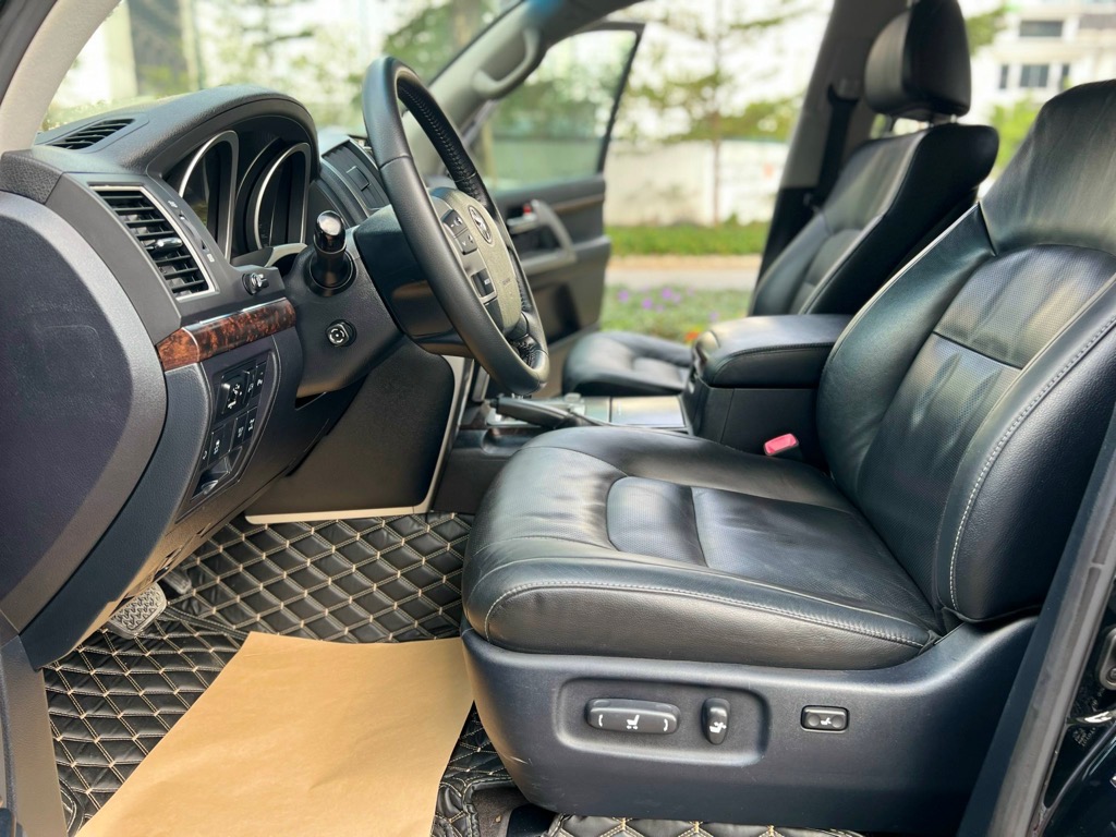 Land Cruiser VX 4.6 V8 2015