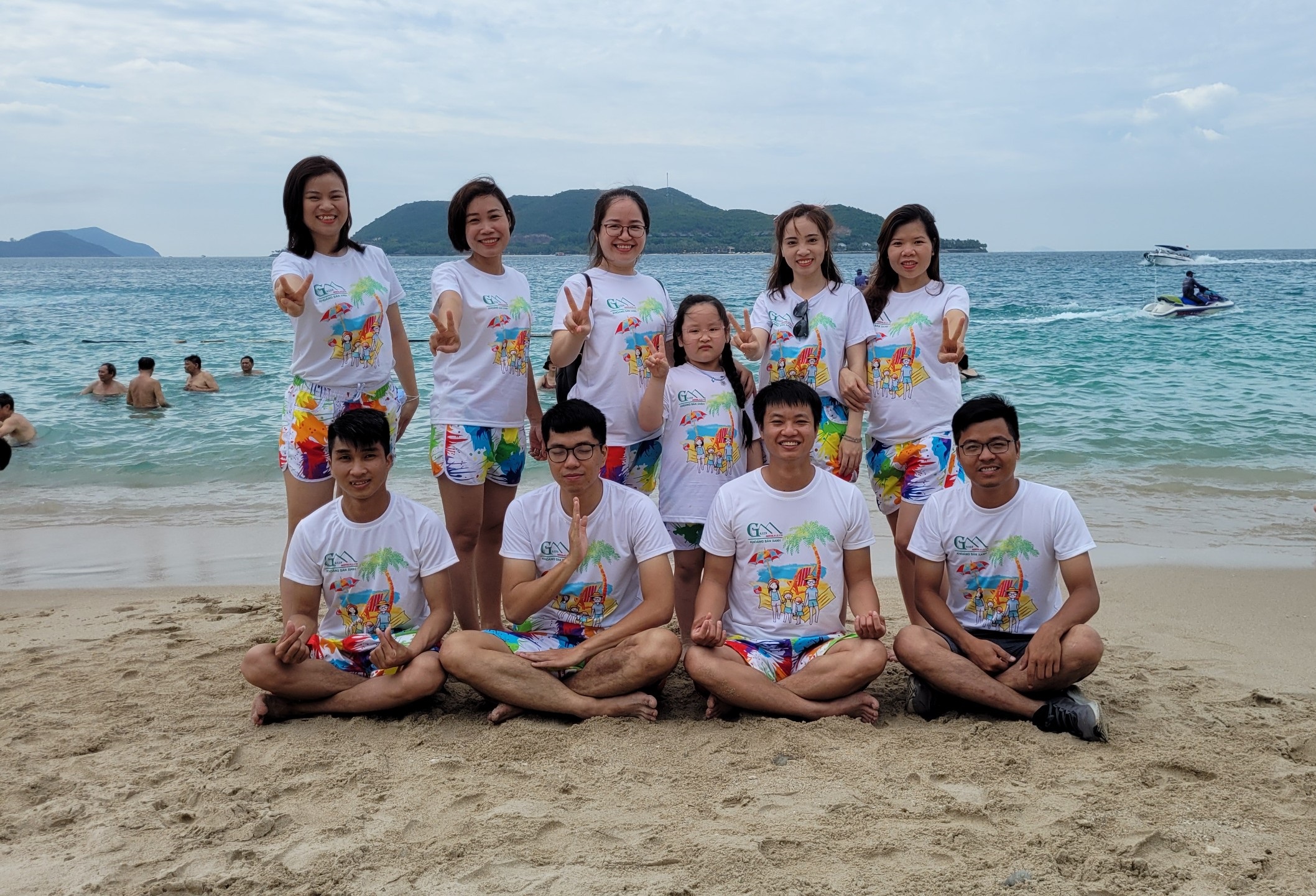 Tuyển dụng tháng 6