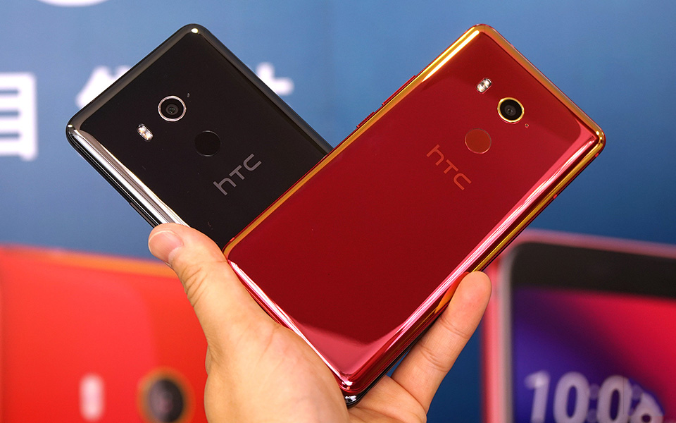 Điều kỳ diệu làm nên sức cuốn hút của HTC U11 Eyes