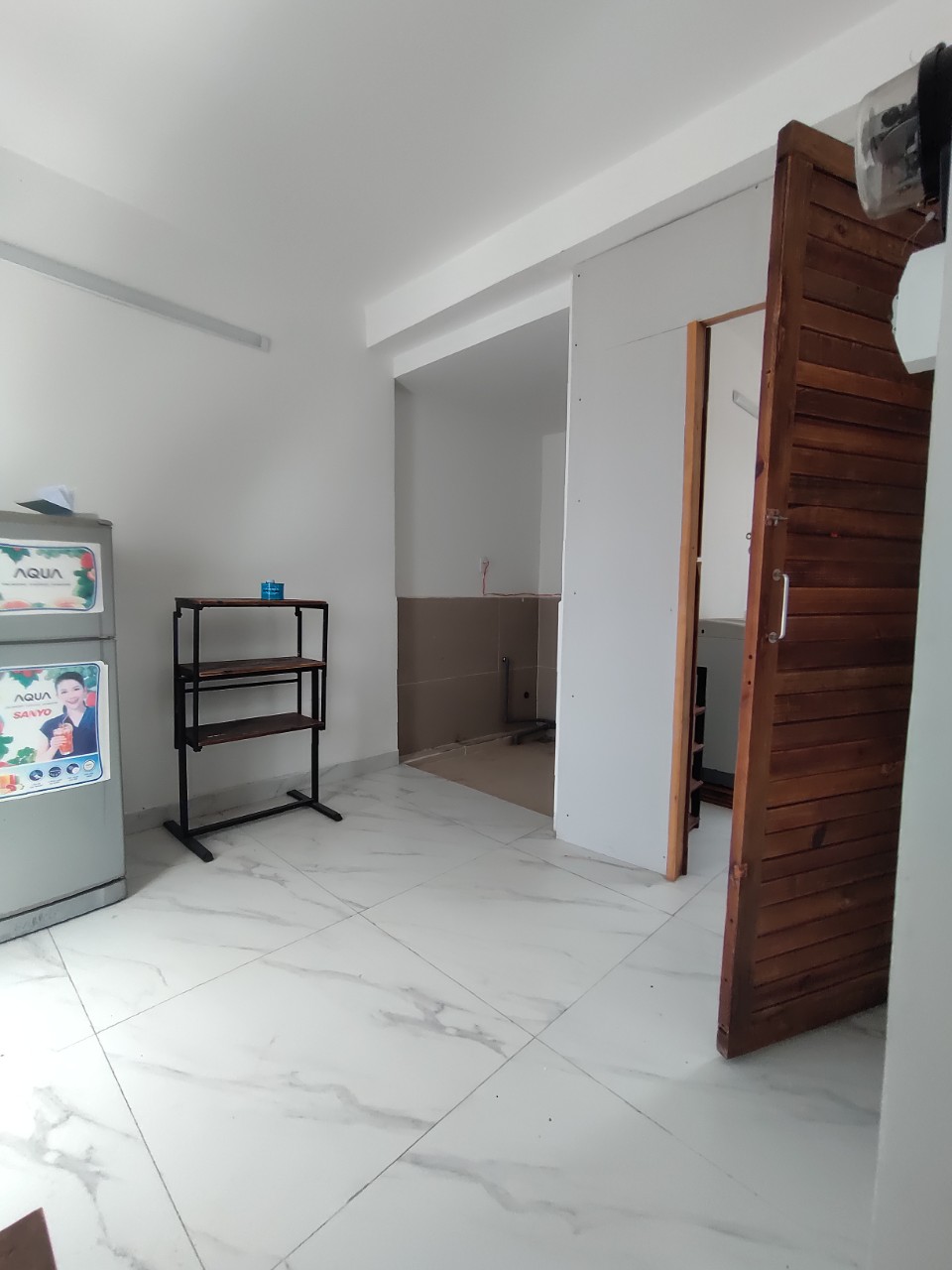 402-29 CHO THUÊ NHÀ TRỌ CAO CẤP – CÓ BAN CÔNG- FULL NỘI THẤT